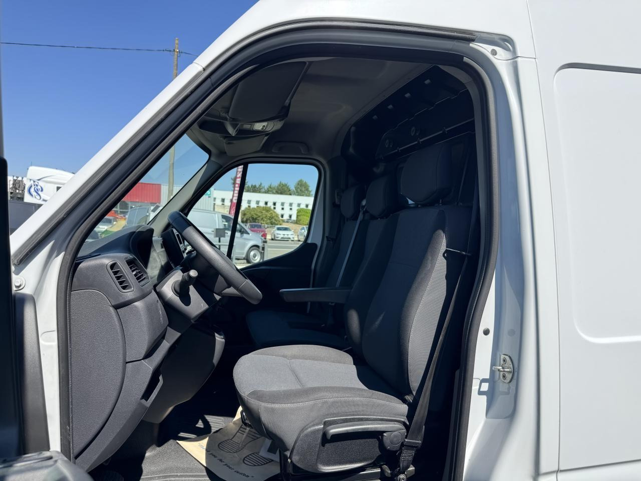 Renault Master F3500 L3H2 2.3 DCI 135CH CONFORT EURO6 - 패널 밴 : 사진 4 Renault Master F3500 L3H2 2.3 DCI 135CH CONFORT EURO6 - 패널 밴 : 사진 4