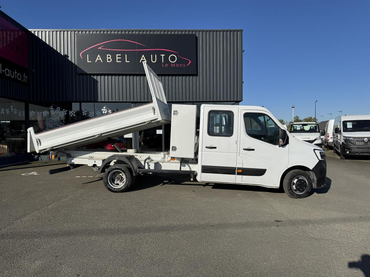 Renault Master RENAULT 3T5 BENNE + COFFRE RJ DOUBLE CABINE 6 PL 2.3 DCI 130 CH CONFORT + GPS + REGUL + CLIM - 덤프 밴 : 사진 1 Renault Master RENAULT 3T5 BENNE + COFFRE RJ DOUBLE CABINE 6 PL 2.3 DCI 130 CH CONFORT + GPS + REGUL + CLIM - 덤프 밴 : 사진 1