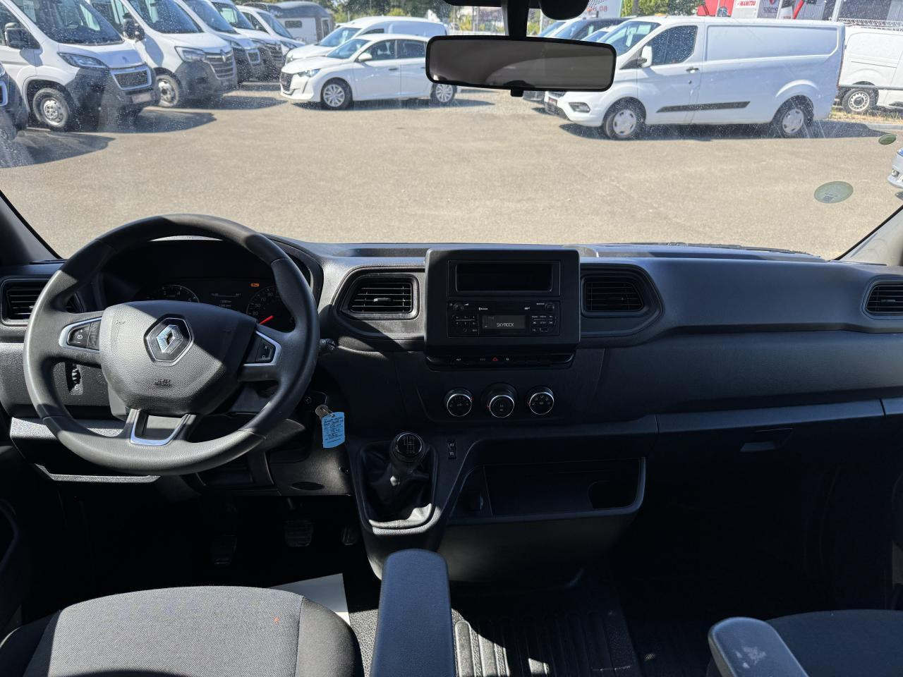 Renault Master RENAULT 3T5 BENNE + COFFRE RJ DOUBLE CABINE 6 PL 2.3 DCI 130 CH CONFORT + GPS + REGUL + CLIM - 덤프 밴 : 사진 3 Renault Master RENAULT 3T5 BENNE + COFFRE RJ DOUBLE CABINE 6 PL 2.3 DCI 130 CH CONFORT + GPS + REGUL + CLIM - 덤프 밴 : 사진 3
