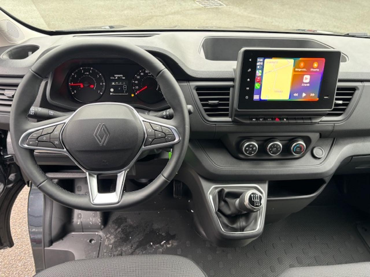 Renault Trafic 3T0 L1H1 2.0 DCI 150CH - 패널 밴 : 사진 4 Renault Trafic 3T0 L1H1 2.0 DCI 150CH - 패널 밴 : 사진 4