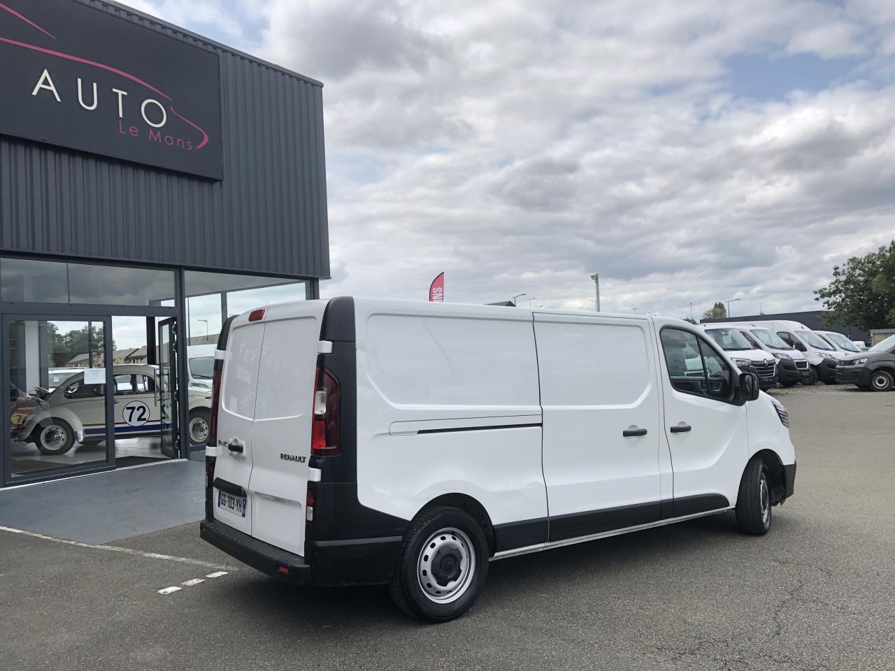 Renault Trafic L2H1 1200 Kg 2.0 Energy dCi - 145 - BV EDC III FOURGON Fourgon Confort L2H1 PHASE 2 - 소형 밴 : 사진 4 Renault Trafic L2H1 1200 Kg 2.0 Energy dCi - 145 - BV EDC III FOURGON Fourgon Confort L2H1 PHASE 2 - 소형 밴 : 사진 4