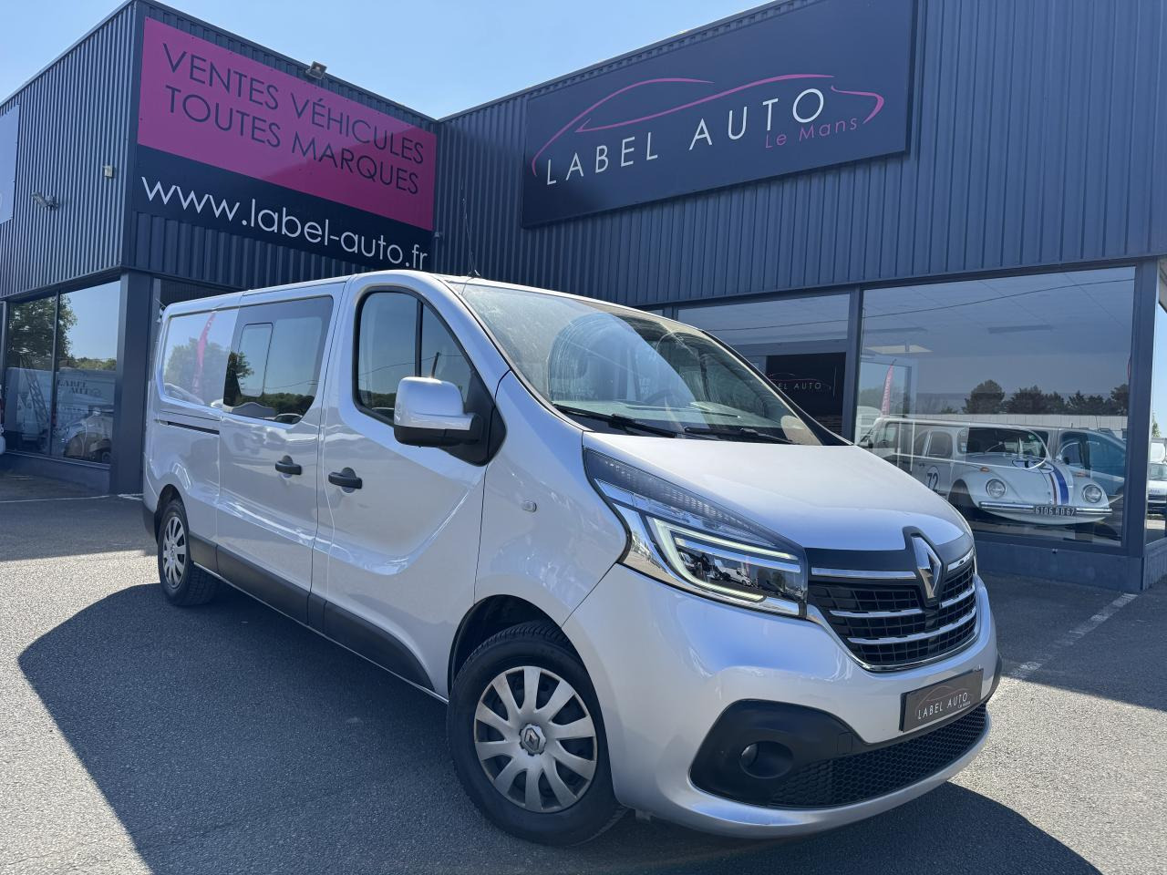 Renault Trafic L2H1 2.0 DCI 145CH CABINE APPROFONDIE 6 PLACES CONFORT EDC - 콤비 밴 : 사진 2 Renault Trafic L2H1 2.0 DCI 145CH CABINE APPROFONDIE 6 PLACES CONFORT EDC - 콤비 밴 : 사진 2