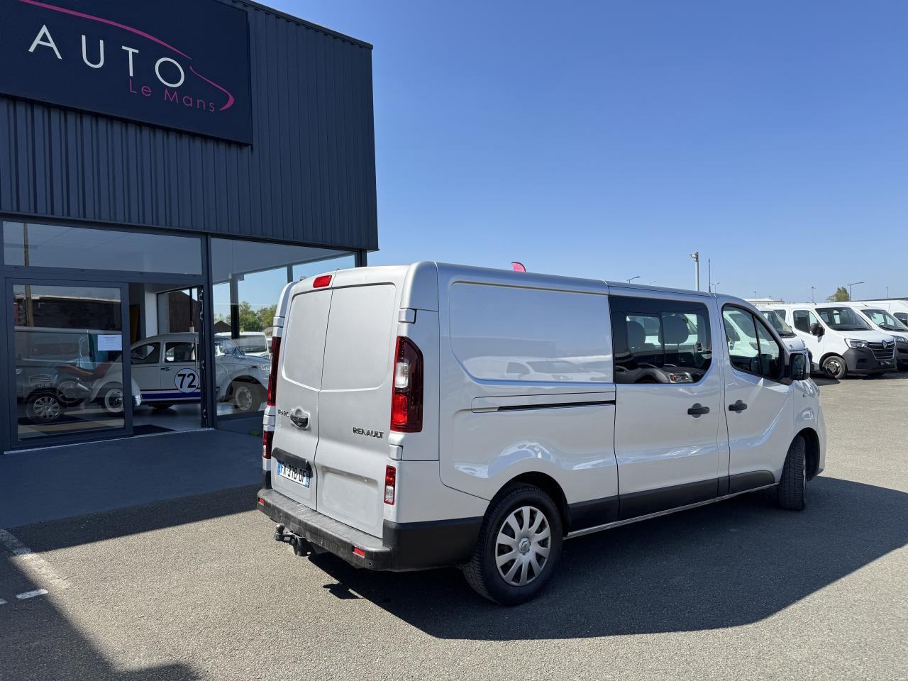 Renault Trafic L2H1 2.0 DCI 145CH CABINE APPROFONDIE 6 PLACES CONFORT EDC - 콤비 밴 : 사진 3 Renault Trafic L2H1 2.0 DCI 145CH CABINE APPROFONDIE 6 PLACES CONFORT EDC - 콤비 밴 : 사진 3