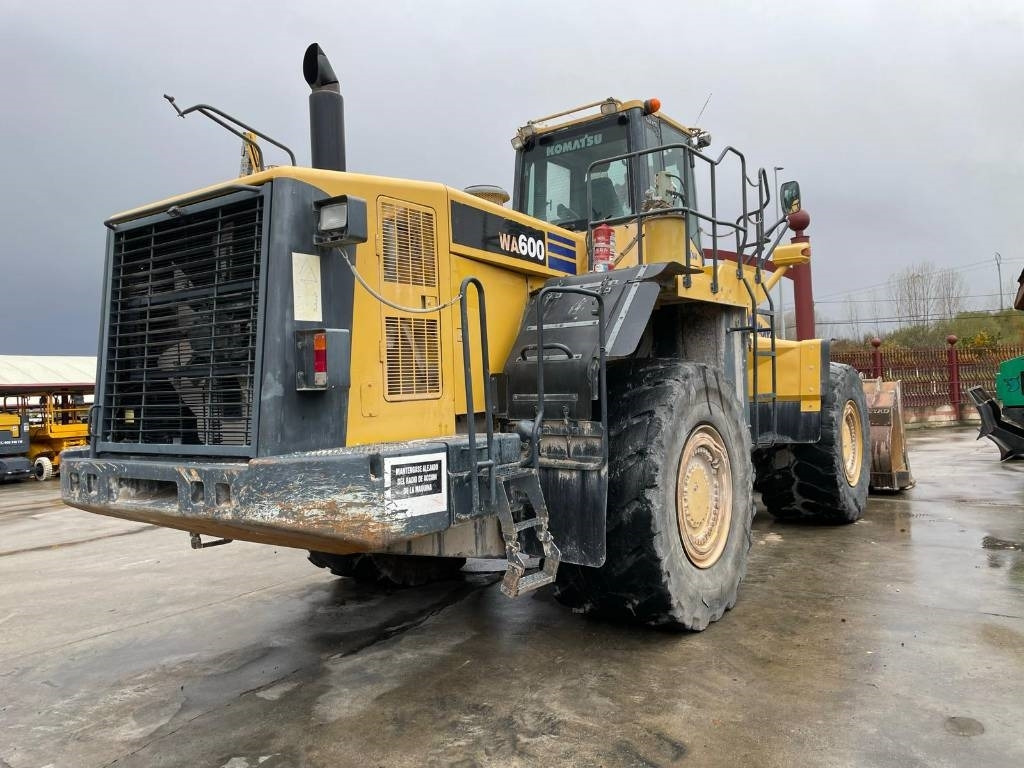 Komatsu WA 600-6 - 휠 로더 : 사진 2 Komatsu WA 600-6 - 휠 로더 : 사진 2