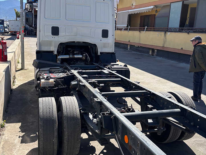 Eurocargo 80el19 - 캡 새시 트럭 : 사진 2 Eurocargo 80el19 - 캡 새시 트럭 : 사진 2