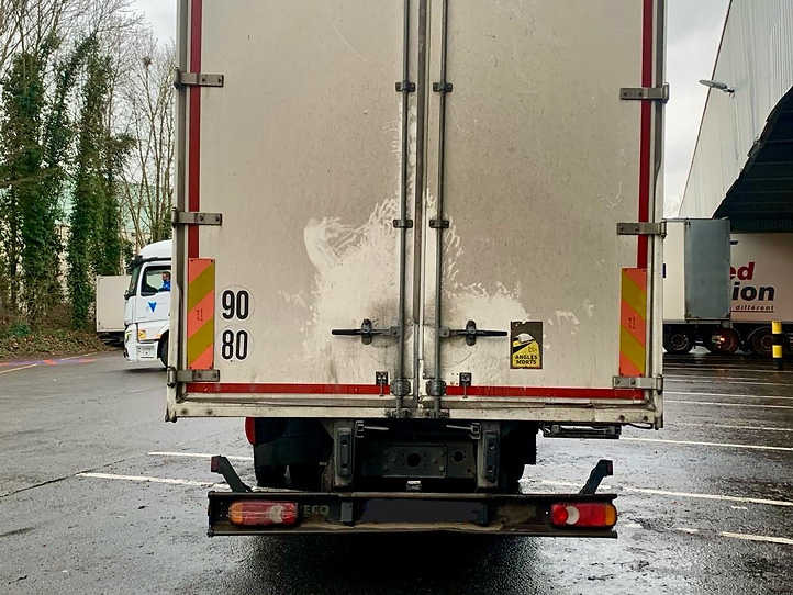 Iveco Eurocargo 120el22 - 박스 트럭 : 사진 4 Iveco Eurocargo 120el22 - 박스 트럭 : 사진 4