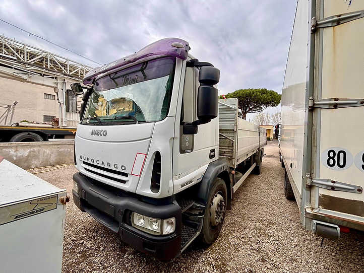 Iveco EUROCARGO 180E25 CASSONE FISSO - 드롭사이드/ 플랫베드 트럭 : 사진 3 Iveco EUROCARGO 180E25 CASSONE FISSO - 드롭사이드/ 플랫베드 트럭 : 사진 3