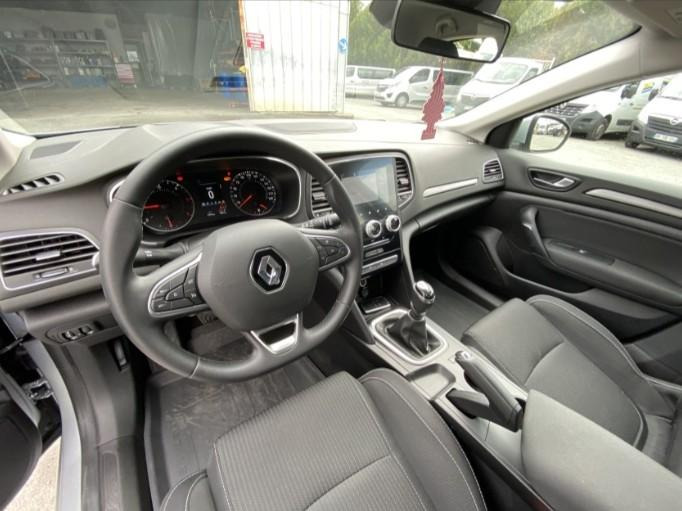 RENAULT MEGANE - 차량 : 사진 3 RENAULT MEGANE - 차량 : 사진 3