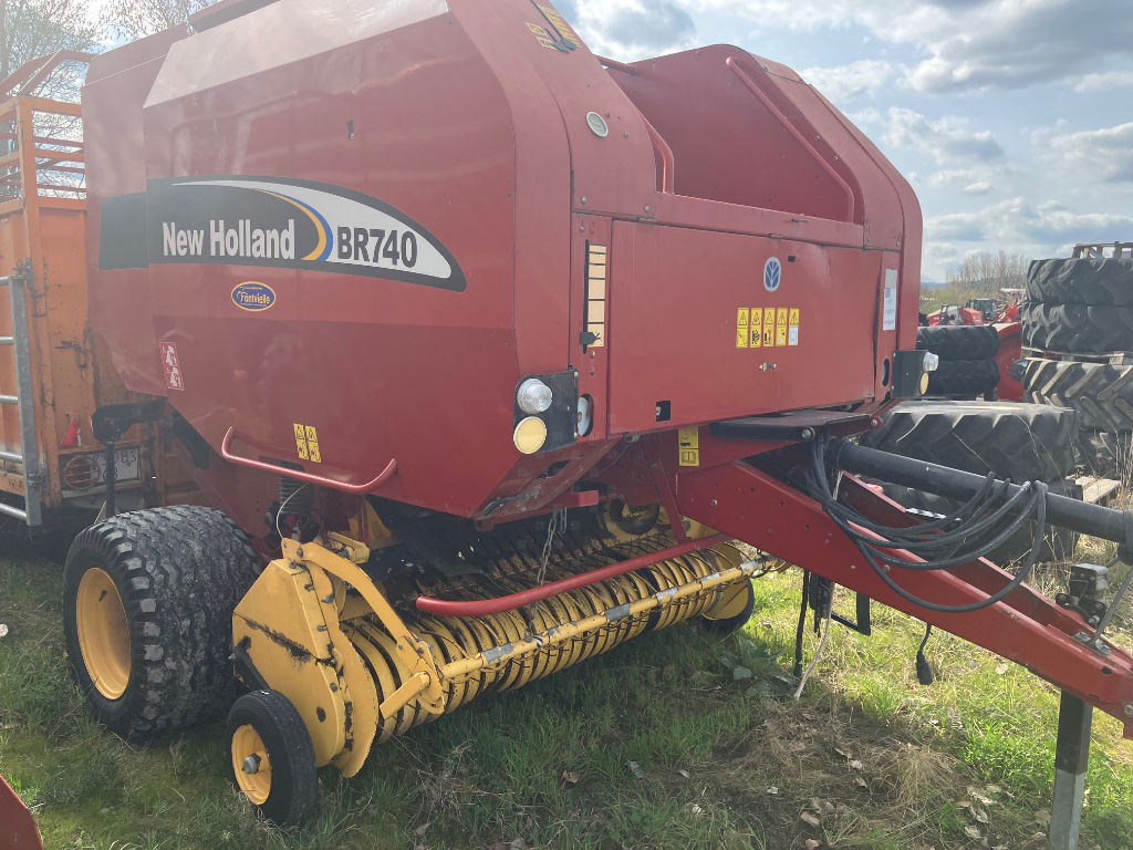 New Holland BR740 - 원형 베일러 : 사진 2 New Holland BR740 - 원형 베일러 : 사진 2