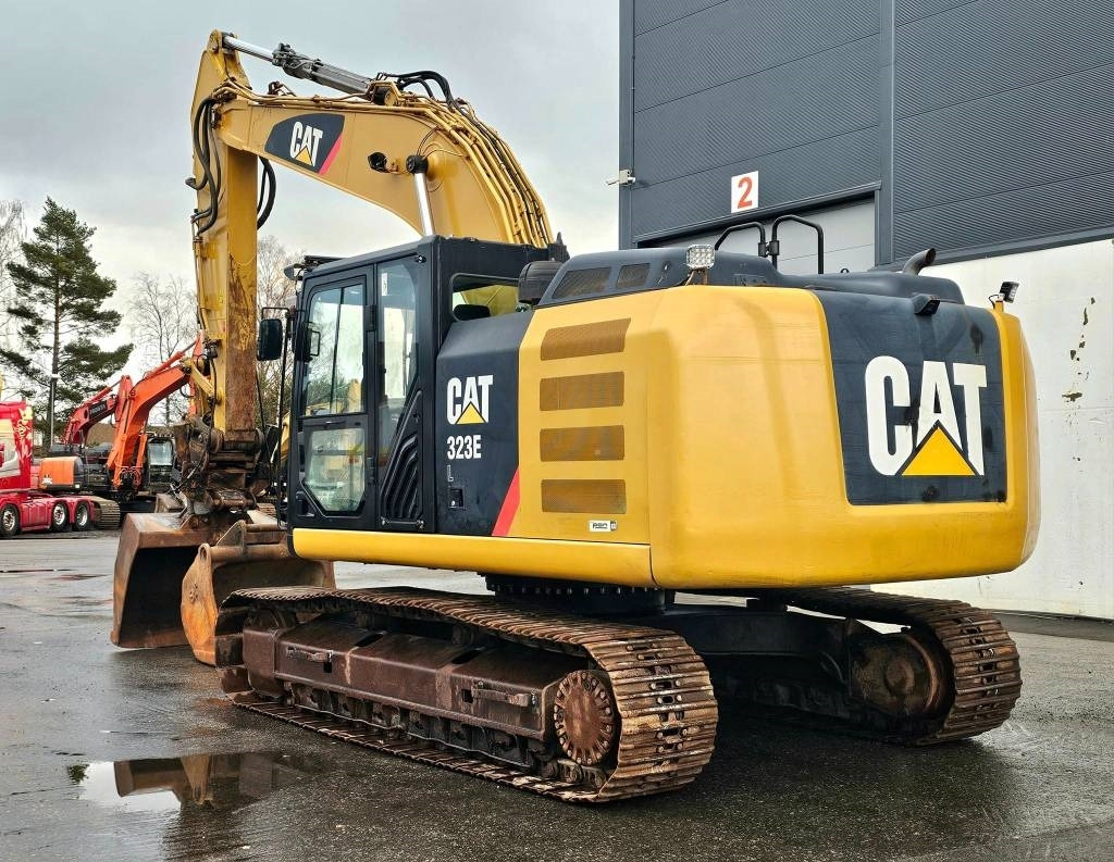 CAT 323 EL - 크롤러 굴삭기 : 사진 3 CAT 323 EL - 크롤러 굴삭기 : 사진 3