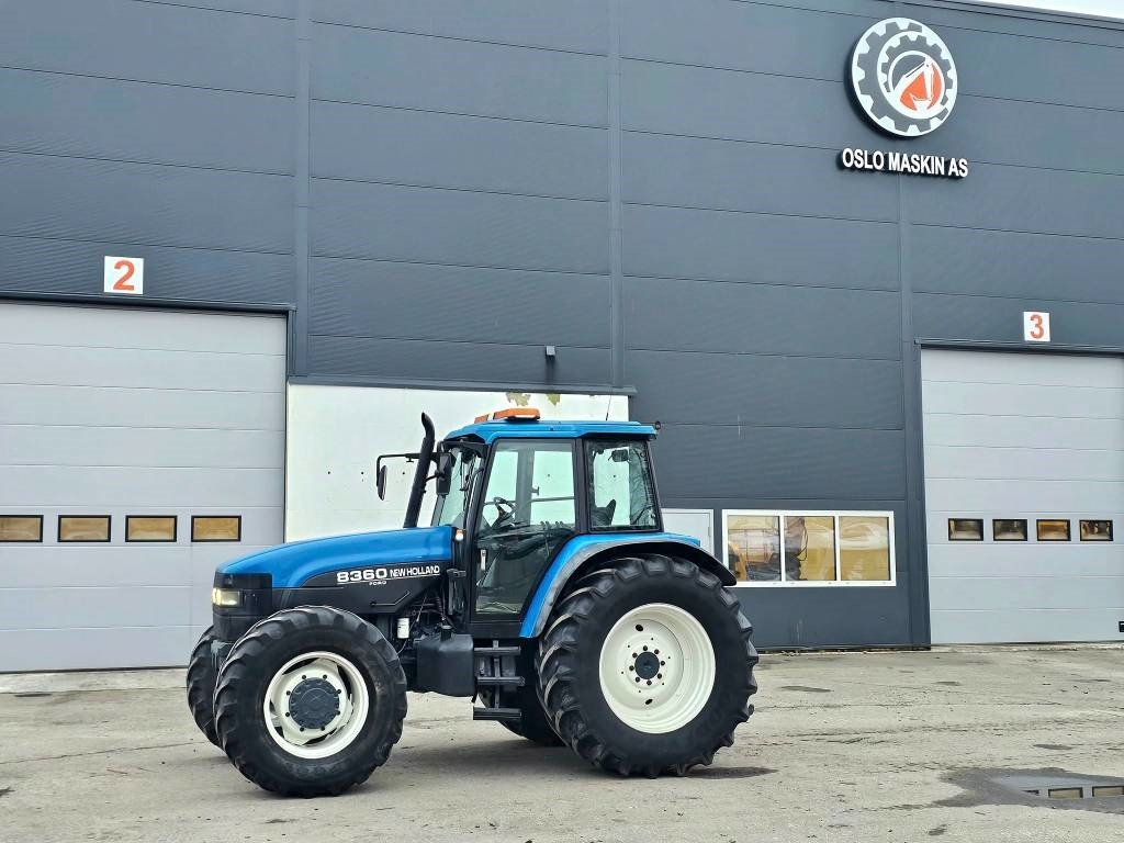 New Holland 8360 DT - 장궤형 트랙터 : 사진 2 New Holland 8360 DT - 장궤형 트랙터 : 사진 2