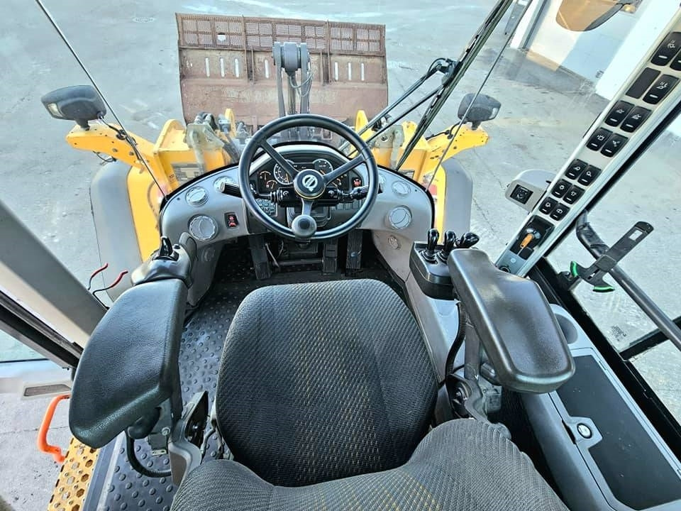 휠 로더 Volvo L 110 H : 사진 27