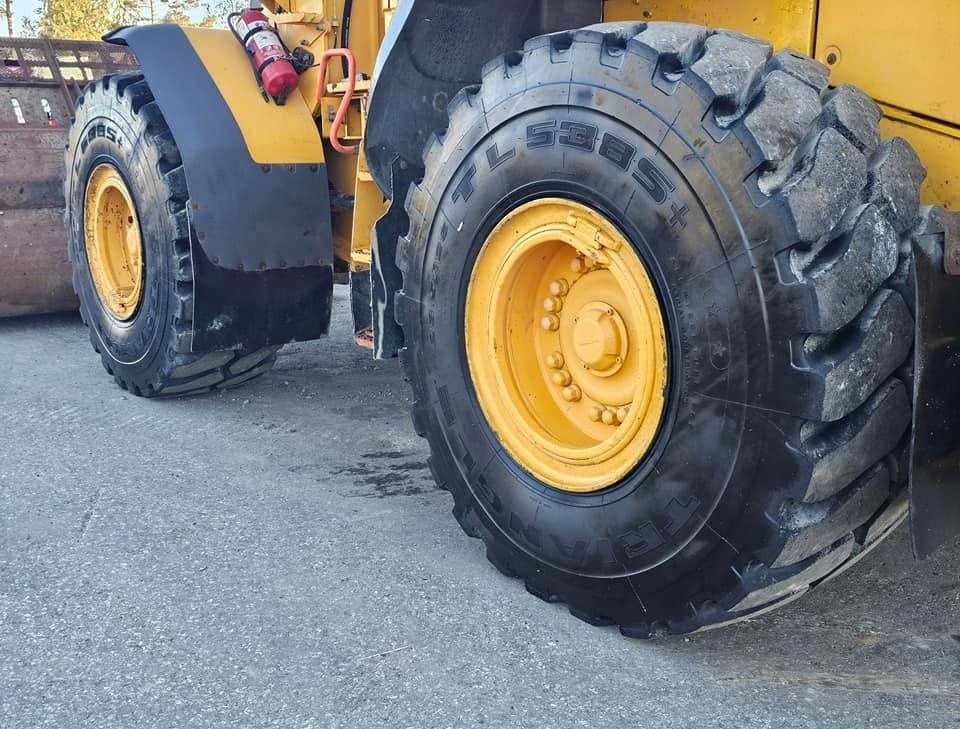 휠 로더 Volvo L 110 H : 사진 16