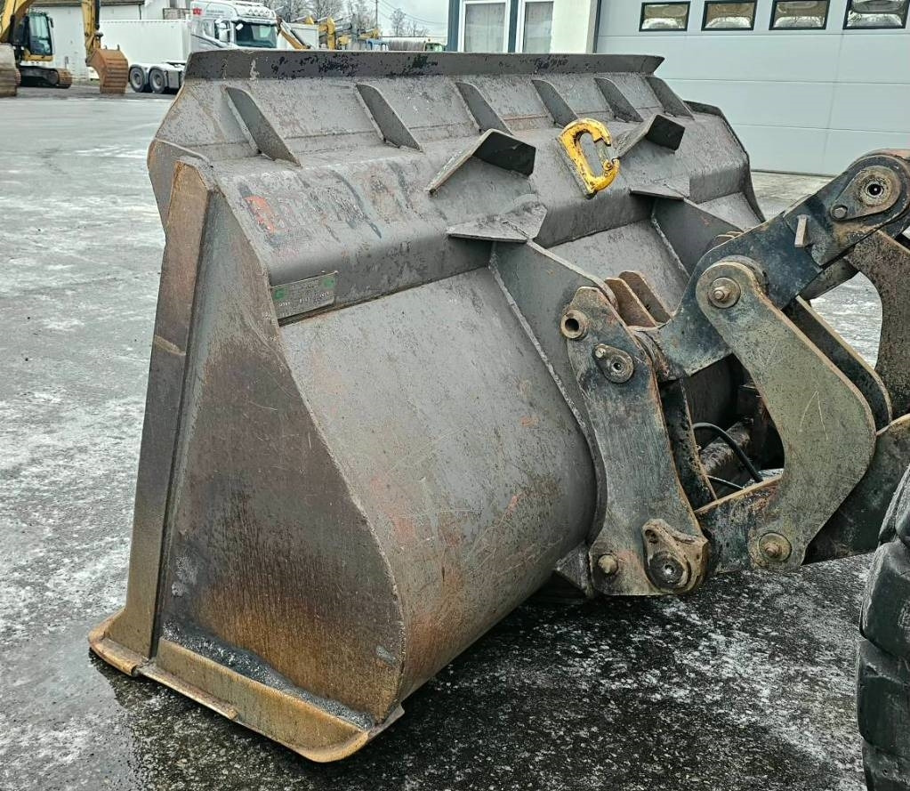 리스 Volvo L 120 Volvo L 120 : 사진 14 리스 Volvo L 120 Volvo L 120 : 사진 14