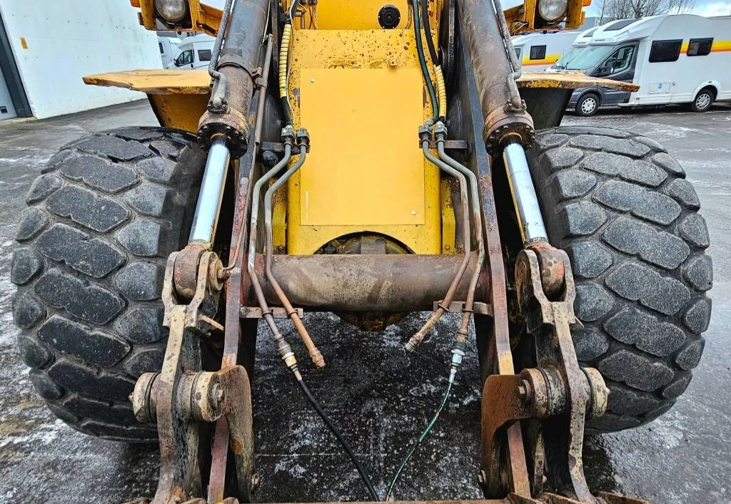 리스 Volvo L 120 Volvo L 120 : 사진 9 리스 Volvo L 120 Volvo L 120 : 사진 9