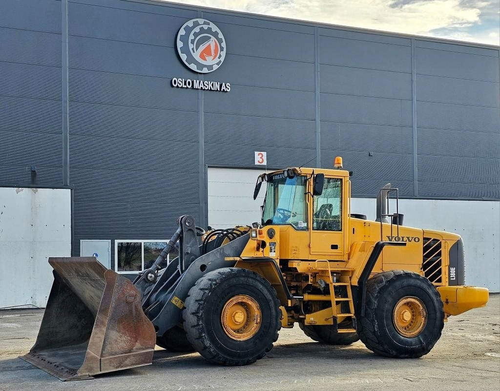 Volvo L 180 E - 휠 로더 : 사진 1 Volvo L 180 E - 휠 로더 : 사진 1