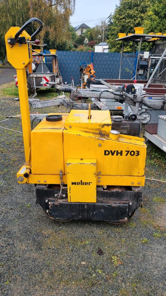 DVH 701 Weber Walze Glattmantel Walze Rüttelwalze Dublex Vibrationswalze Rüttelplatte Strassenwalze Plattenverdichter DVH 603 - 미니 롤러 : 사진 1 DVH 701 Weber Walze Glattmantel Walze Rüttelwalze Dublex Vibrationswalze Rüttelplatte Strassenwalze Plattenverdichter DVH 603 - 미니 롤러 : 사진 1