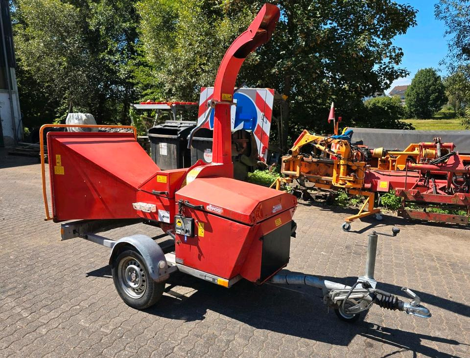 Dücker HM 140 Holzhacker Holzhäcksler Holzhackschnitzler Hacker Häcksler Diesel - 톱밥 제조기 : 사진 4 Dücker HM 140 Holzhacker Holzhäcksler Holzhackschnitzler Hacker Häcksler Diesel - 톱밥 제조기 : 사진 4