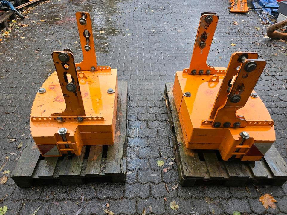 Heckgewicht Unimog 405 U400 U 300 500 400 318 423 427 429 430 530 527 535 Kontergewicht Mulag Mähausleger Böschungsmulcher Dücker - 카운터 웨이트 : 사진 1 Heckgewicht Unimog 405 U400 U 300 500 400 318 423 427 429 430 530 527 535 Kontergewicht Mulag Mähausleger Böschungsmulcher Dücker - 카운터 웨이트 : 사진 1