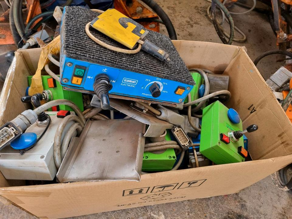 Schneepflughydraulik Schmidt Beilhack Elektrohydraulik Schneepflüge Schneeschild Schneeschieber LKW Unimog Bordcomputer Steuerung - ECU 지자체/ 특수 차량 용 : 사진 1 Schneepflughydraulik Schmidt Beilhack Elektrohydraulik Schneepflüge Schneeschild Schneeschieber LKW Unimog Bordcomputer Steuerung - ECU 지자체/ 특수 차량 용 : 사진 1