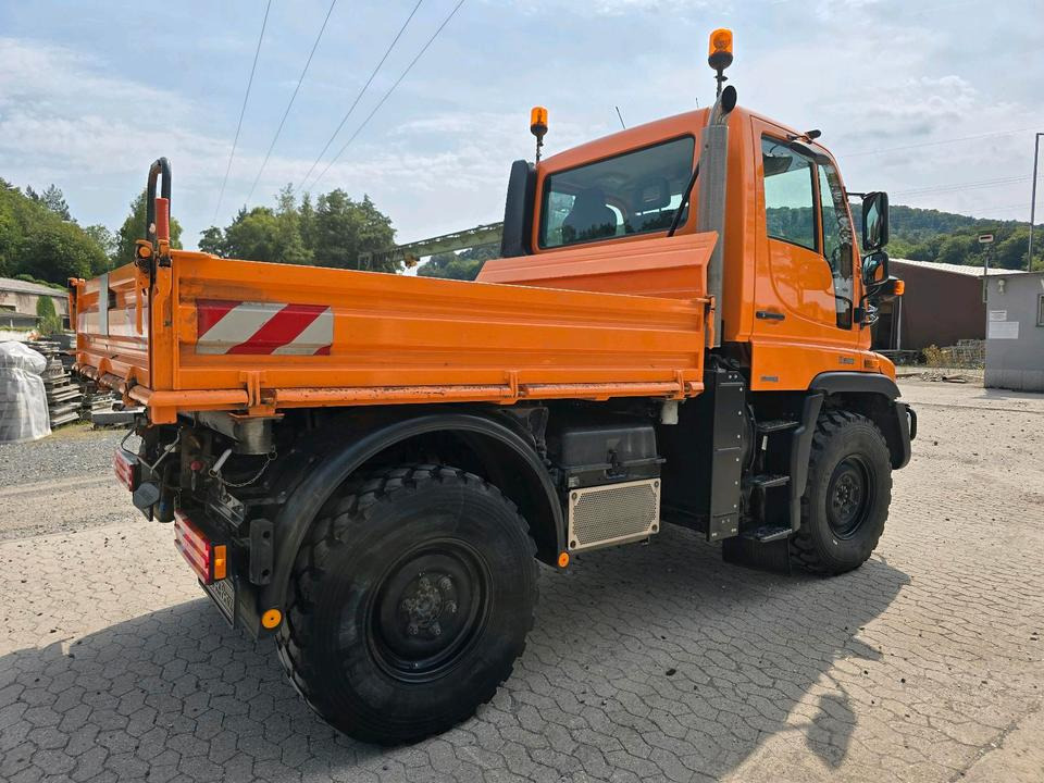 Unimog 405/10 U300 Bluetec 4 Automatik EAS Mercedes-Benz U 300 UGE UGN mit Kipperpritsche - 제설차량 : 사진 5 Unimog 405/10 U300 Bluetec 4 Automatik EAS Mercedes-Benz U 300 UGE UGN mit Kipperpritsche - 제설차량 : 사진 5