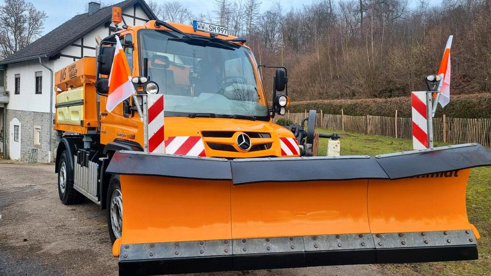 Zu vermieten Unimog 405 U527 Winterdienst Schmidt Salzstreuer 423 429 430 Mercedes Benz 318 527 Vermietung - 제설차량 : 사진 1 Zu vermieten Unimog 405 U527 Winterdienst Schmidt Salzstreuer 423 429 430 Mercedes Benz 318 527 Vermietung - 제설차량 : 사진 1