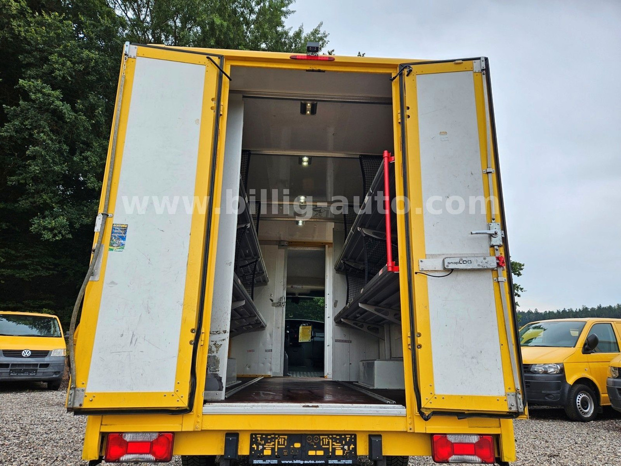 Iveco Daily 1.Hand*EU4* Regale Integralkoffer DHL POST - 벤딩 트럭 : 사진 5 Iveco Daily 1.Hand*EU4* Regale Integralkoffer DHL POST - 벤딩 트럭 : 사진 5