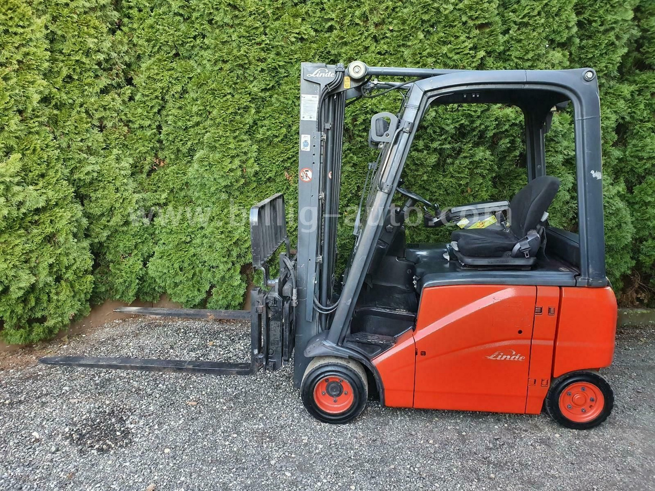 Linde E18 PH 4-Rad Seitenschieber*Zinkenverstellung* - 전기 지게차 : 사진 2 Linde E18 PH 4-Rad Seitenschieber*Zinkenverstellung* - 전기 지게차 : 사진 2