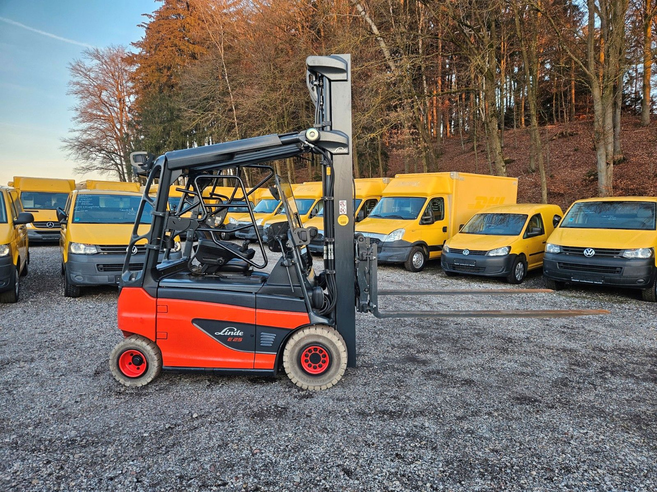 Linde E25 R Roadster , 6.880mm Hubhöhe, StVZO hydr. Zi - 전기 지게차 : 사진 5 Linde E25 R Roadster , 6.880mm Hubhöhe, StVZO hydr. Zi - 전기 지게차 : 사진 5