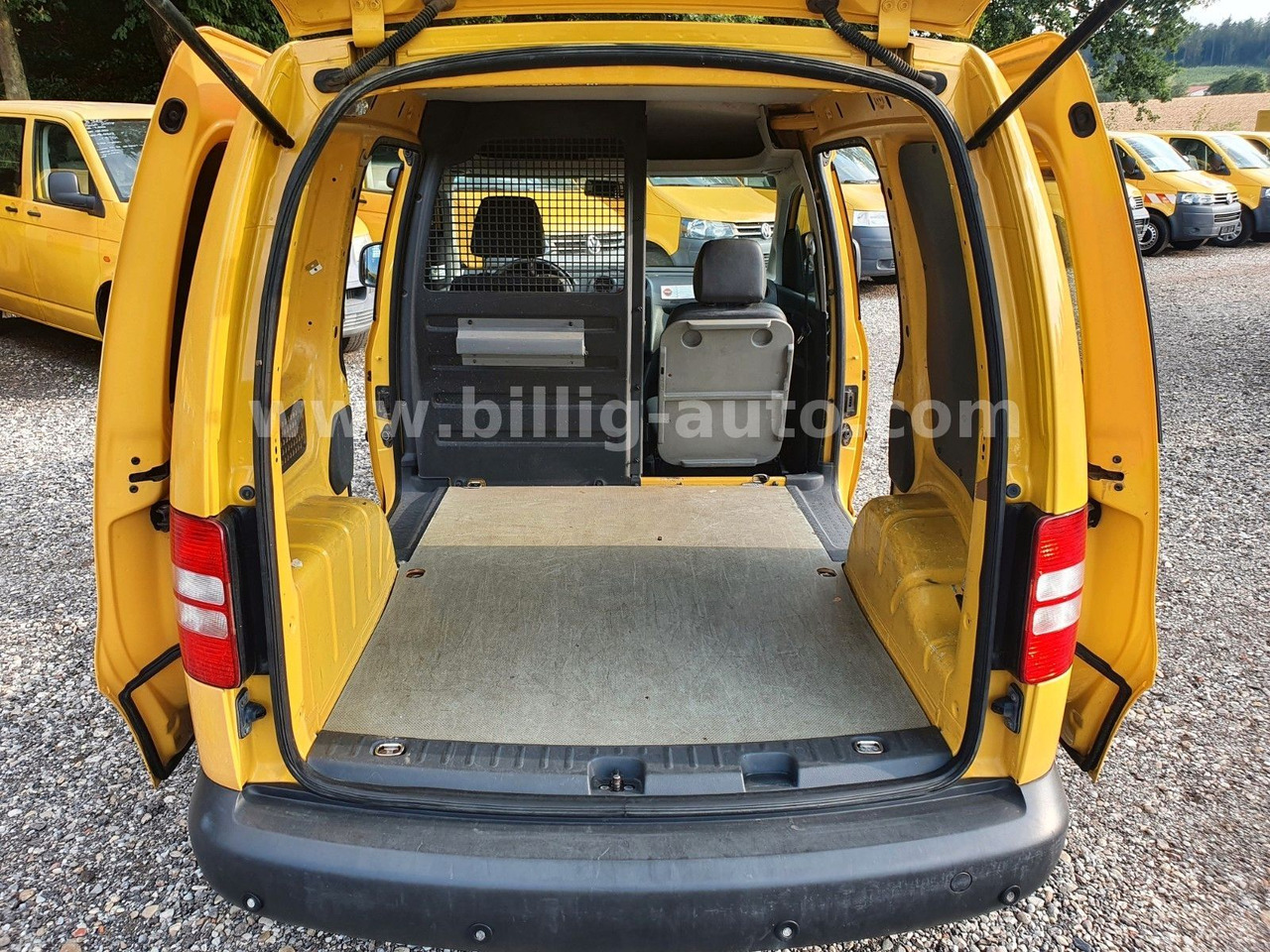 Volkswagen Caddy 2.0 TDI*FLEX-SITZ-PLUS*S-heft*2xS-Türe*EU5 - 승합차 : 사진 4 Volkswagen Caddy 2.0 TDI*FLEX-SITZ-PLUS*S-heft*2xS-Türe*EU5 - 승합차 : 사진 4