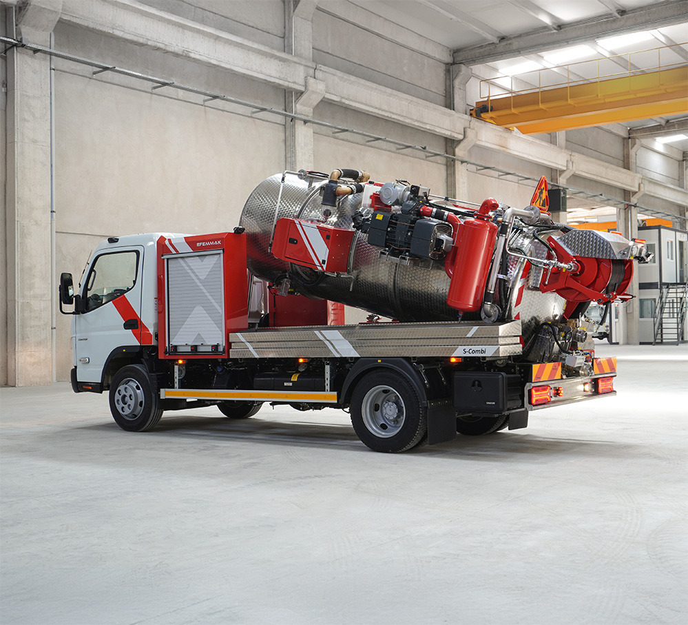 EFEMMAK S-Combi Combined Sewer Jetting And Vacuum Vehicle - 진공 흡입 트럭 : 사진 5 EFEMMAK S-Combi Combined Sewer Jetting And Vacuum Vehicle - 진공 흡입 트럭 : 사진 5