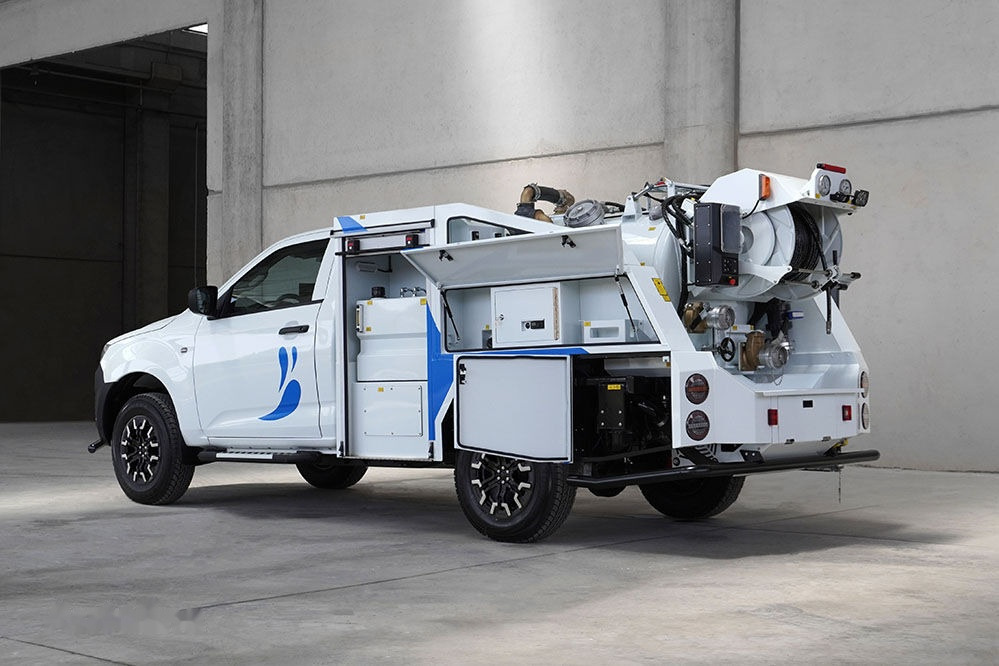 EFEMMAK Xs-Combi Combined Sewer Jetting And Vacuum Vehicle - 진공 흡입 트럭 : 사진 4 EFEMMAK Xs-Combi Combined Sewer Jetting And Vacuum Vehicle - 진공 흡입 트럭 : 사진 4