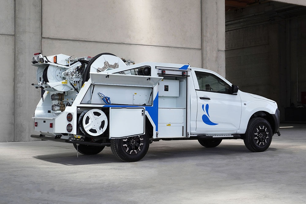 EFEMMAK Xs-Combi Combined Sewer Jetting And Vacuum Vehicle - 진공 흡입 트럭 : 사진 3 EFEMMAK Xs-Combi Combined Sewer Jetting And Vacuum Vehicle - 진공 흡입 트럭 : 사진 3