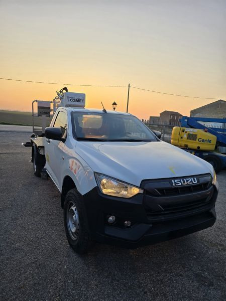 Isuzu D-Max 4x4 podnośnik koszowy 16 m Comet New Eurosky bucket truck boom lift - 트럭 탑재 고가작업 플랫폼 : 사진 1 Isuzu D-Max 4x4 podnośnik koszowy 16 m Comet New Eurosky bucket truck boom lift - 트럭 탑재 고가작업 플랫폼 : 사진 1