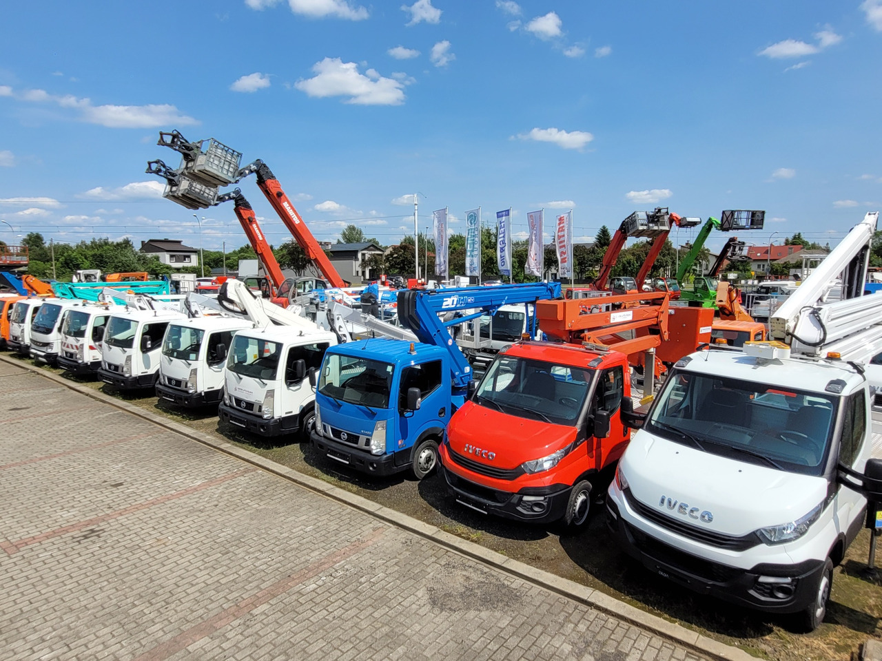 트럭 탑재 고가작업 플랫폼 Iveco Daily 35S12 podnośnik koszowy 16 m GSR E169TR bucket truck boom lift : 사진 22 트럭 탑재 고가작업 플랫폼 Iveco Daily 35S12 podnośnik koszowy 16 m GSR E169TR bucket truck boom lift : 사진 22