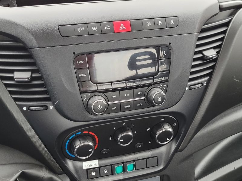 Iveco Daily 35S12 podnośnik koszowy 17 m CTE B-Lift 17 - 트럭 탑재 고가작업 플랫폼 : 사진 3 Iveco Daily 35S12 podnośnik koszowy 17 m CTE B-Lift 17 - 트럭 탑재 고가작업 플랫폼 : 사진 3