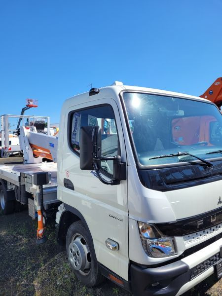 Mitsubishi Canter Fuso 3C13 podnośnik koszowy 20 m Multitel MXE200 - 트럭 탑재 고가작업 플랫폼 : 사진 3 Mitsubishi Canter Fuso 3C13 podnośnik koszowy 20 m Multitel MXE200 - 트럭 탑재 고가작업 플랫폼 : 사진 3