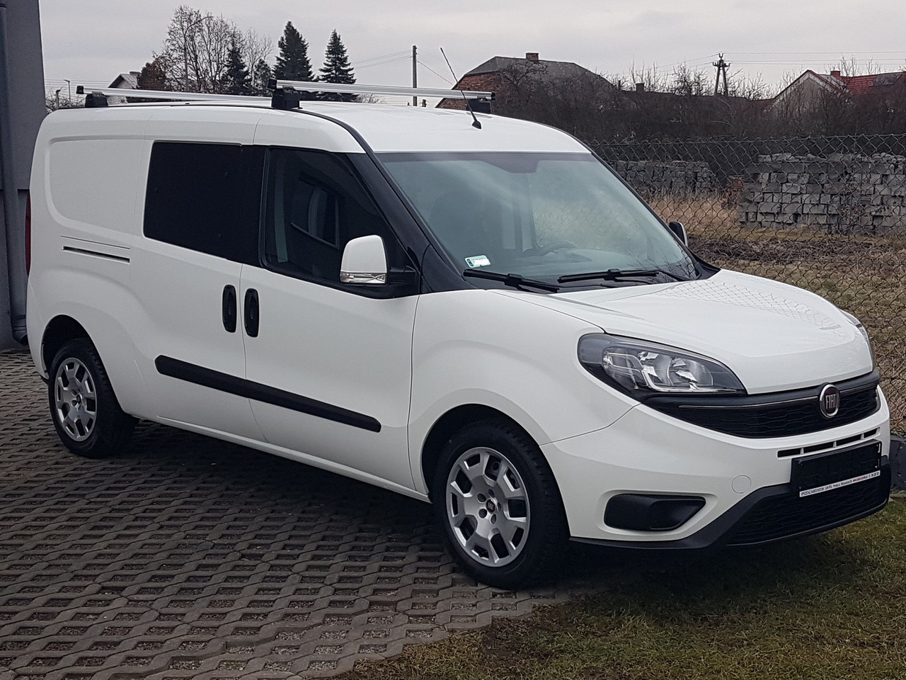 FIAT FIAT DOBLO DŁUGI 1,6 16V DIESEL EURO-6CH MULTIJET DOBLO DŁUGI 1,6 16V DIESEL EURO-6CH MULTIJET 105 KM 6-BIEGÓW MANUAL MAXI WERSJA 5 – OSÓB - 밴, 콤비 밴 : 사진 1 FIAT FIAT DOBLO DŁUGI 1,6 16V DIESEL EURO-6CH MULTIJET DOBLO DŁUGI 1,6 16V DIESEL EURO-6CH MULTIJET 105 KM 6-BIEGÓW MANUAL MAXI WERSJA 5 – OSÓB - 밴, 콤비 밴 : 사진 1