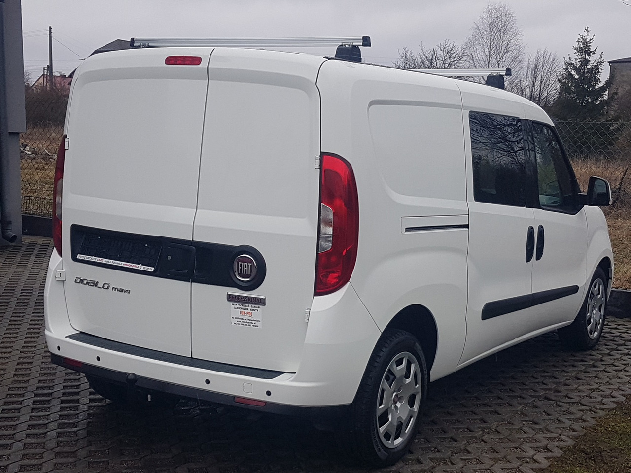 FIAT FIAT DOBLO DŁUGI 1,6 16V DIESEL EURO-6CH MULTIJET DOBLO DŁUGI 1,6 16V DIESEL EURO-6CH MULTIJET 105 KM 6-BIEGÓW MANUAL MAXI WERSJA 5 – OSÓB - 밴, 콤비 밴 : 사진 4 FIAT FIAT DOBLO DŁUGI 1,6 16V DIESEL EURO-6CH MULTIJET DOBLO DŁUGI 1,6 16V DIESEL EURO-6CH MULTIJET 105 KM 6-BIEGÓW MANUAL MAXI WERSJA 5 – OSÓB - 밴, 콤비 밴 : 사진 4