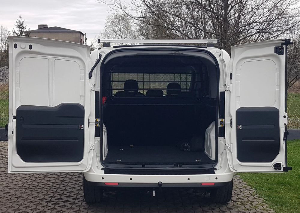 Fiat Doblo 1.6 Multijet 16V Easy - 차량 : 사진 5 Fiat Doblo 1.6 Multijet 16V Easy - 차량 : 사진 5
