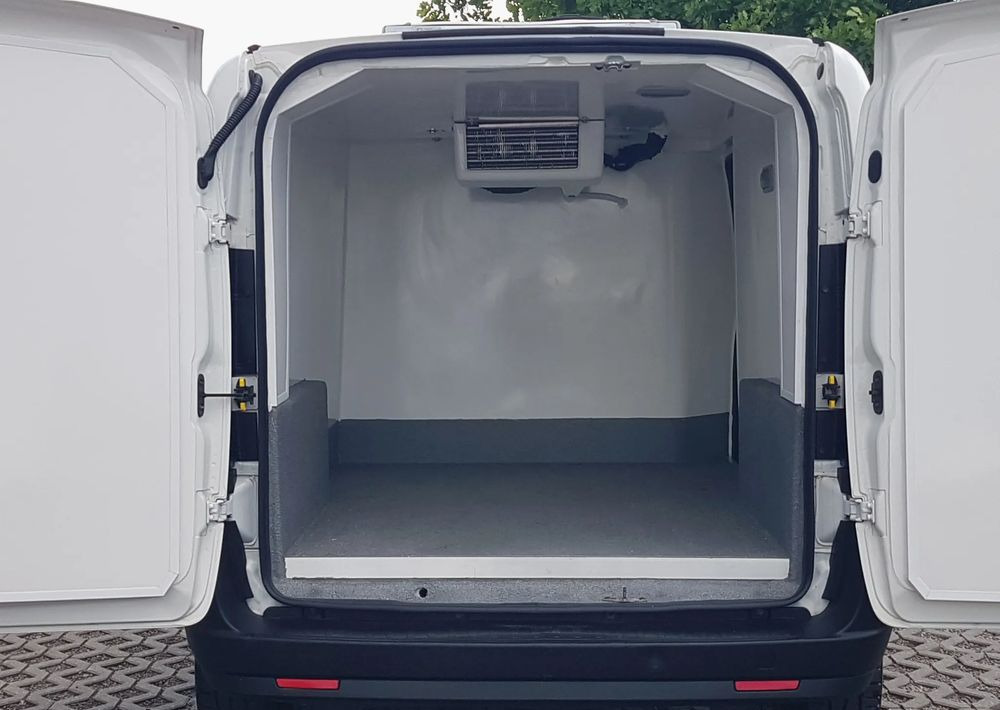 Fiat Doblo MAXI CHŁODNIA IZOTERMA AGREGAT DŁUGI L2H1 KLIMA - 냉동 밴 : 사진 5 Fiat Doblo MAXI CHŁODNIA IZOTERMA AGREGAT DŁUGI L2H1 KLIMA - 냉동 밴 : 사진 5