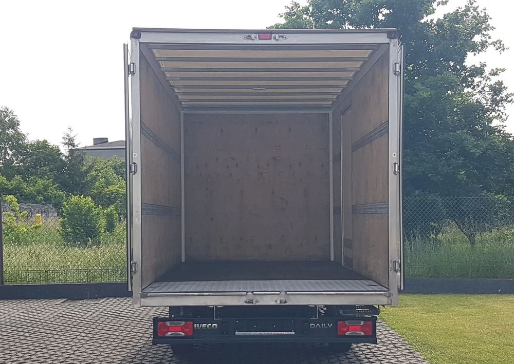 Iveco DAILY 3,0 KLIMA 8EP KONTENER 4,22x2,10x2,11 AC KRAJOWY DMC 3500 KG 35-150 - 박스 밴 : 사진 5 Iveco DAILY 3,0 KLIMA 8EP KONTENER 4,22x2,10x2,11 AC KRAJOWY DMC 3500 KG 35-150 - 박스 밴 : 사진 5