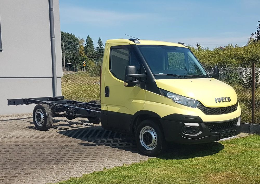 Iveco Daily PODWOZIE RAMA DO ZABUDOWY WIDELEC KLIMA 35S13 DMC 3500 KG KRAJOWY - 캡 새시 트럭 : 사진 1 Iveco Daily PODWOZIE RAMA DO ZABUDOWY WIDELEC KLIMA 35S13 DMC 3500 KG KRAJOWY - 캡 새시 트럭 : 사진 1