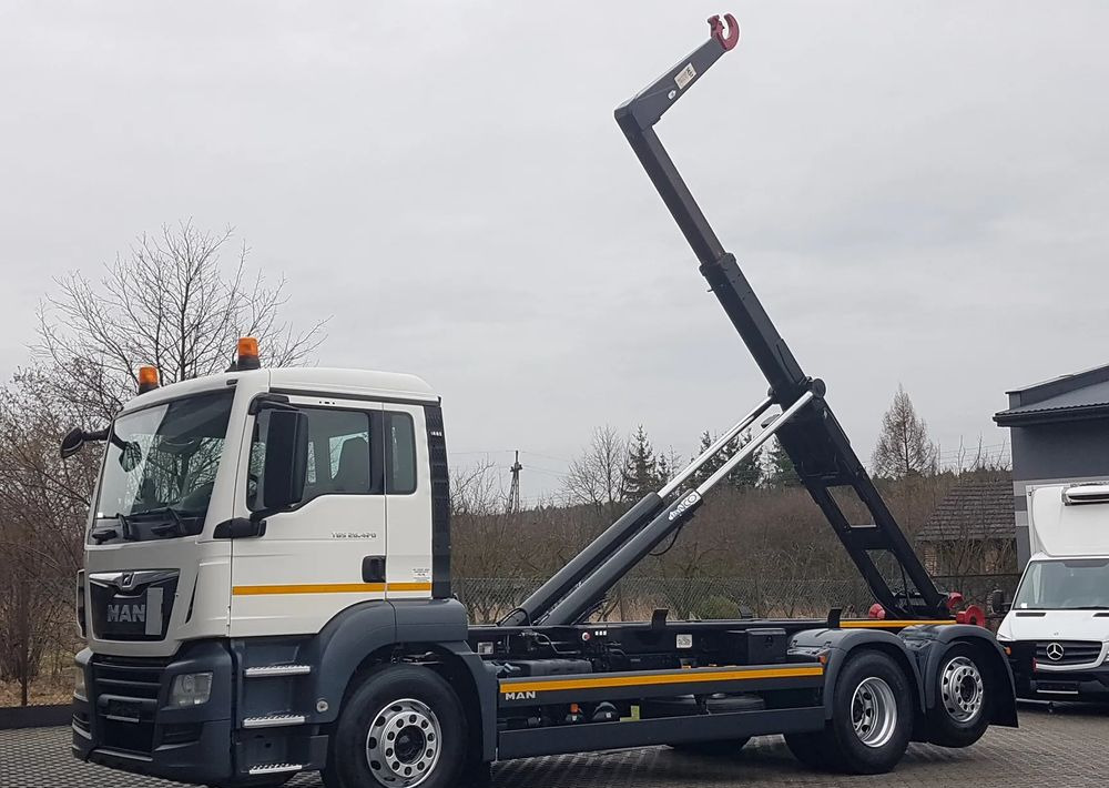 MAN TGS 26.420 E6 HAKOWIEC HS20 6x2 3-OSIE KLIMA - 후크 리프트 트럭 : 사진 2 MAN TGS 26.420 E6 HAKOWIEC HS20 6x2 3-OSIE KLIMA - 후크 리프트 트럭 : 사진 2