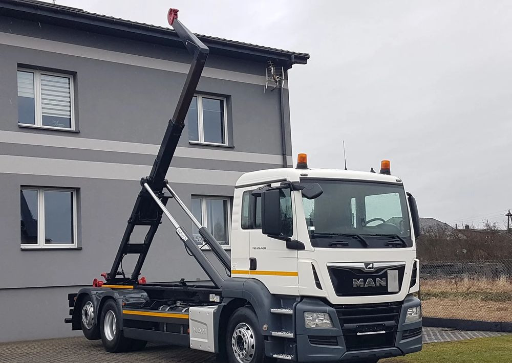 MAN TGS 26.420 E6 HAKOWIEC HS20 6x2 3-OSIE KLIMA - 후크 리프트 트럭 : 사진 1 MAN TGS 26.420 E6 HAKOWIEC HS20 6x2 3-OSIE KLIMA - 후크 리프트 트럭 : 사진 1