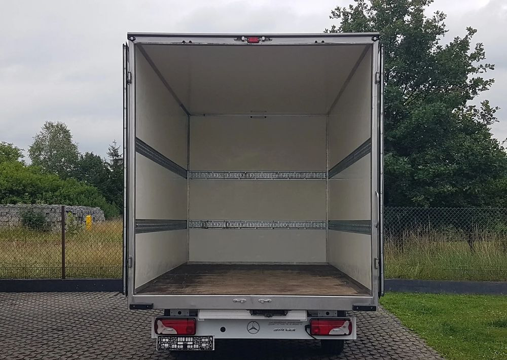 Mercedes-Benz Sprinter KONTENER 8EP 4,11x2,15x2,30 KLIMA 314 CDI MANUAL KRAJOWY - 박스 밴 : 사진 5 Mercedes-Benz Sprinter KONTENER 8EP 4,11x2,15x2,30 KLIMA 314 CDI MANUAL KRAJOWY - 박스 밴 : 사진 5