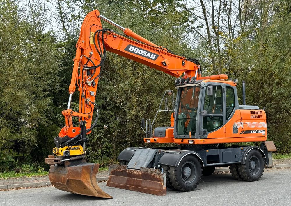 Doosan * DOOSAN DX160W *ROTOTILT* GPS 2D Leica * Sprowadzona * Stan Perfekcyjny * Koparka Kołowa * - 휠 굴삭기 : 사진 1 Doosan * DOOSAN DX160W *ROTOTILT* GPS 2D Leica * Sprowadzona * Stan Perfekcyjny * Koparka Kołowa * - 휠 굴삭기 : 사진 1