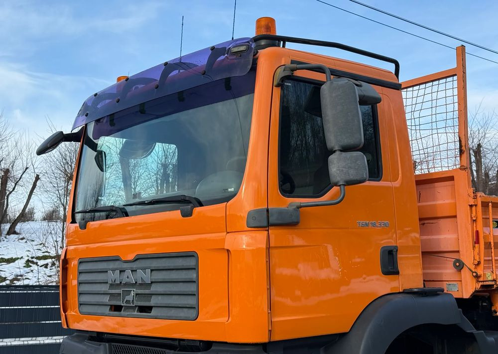 MAN * TGM 18-330 MAN 4x4 HDS Hiab 122 * Kiper Wywrotka * Bardzo Dobry Stan - 덤프트럭 : 사진 4 MAN * TGM 18-330 MAN 4x4 HDS Hiab 122 * Kiper Wywrotka * Bardzo Dobry Stan - 덤프트럭 : 사진 4