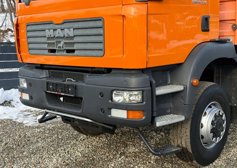 MAN * TGM 18-330 MAN 4x4 HDS Hiab 122 * Kiper Wywrotka * Bardzo Dobry Stan - 덤프트럭 : 사진 3 MAN * TGM 18-330 MAN 4x4 HDS Hiab 122 * Kiper Wywrotka * Bardzo Dobry Stan - 덤프트럭 : 사진 3
