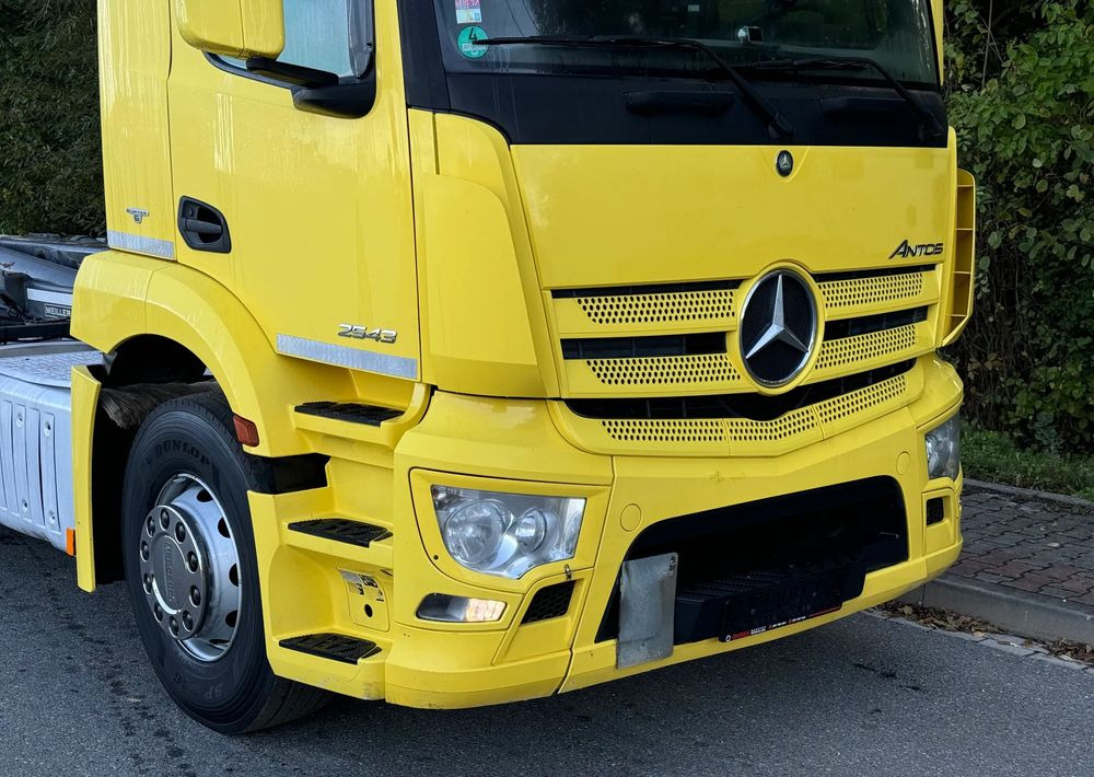 Mercedes-Benz * Hakowiec * Mercedes Antos 2543 * Sprowadzony * Stan Perfekcyjny - 후크 리프트 트럭 : 사진 3 Mercedes-Benz * Hakowiec * Mercedes Antos 2543 * Sprowadzony * Stan Perfekcyjny - 후크 리프트 트럭 : 사진 3